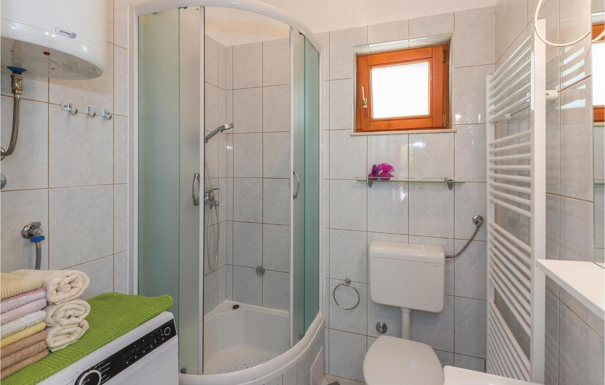 Lovely Apartment In Makarska With Wifi Exterior foto