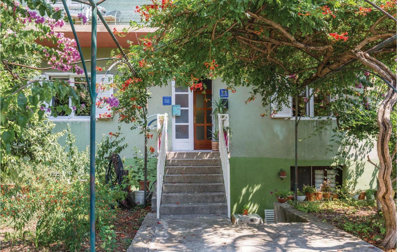 Lovely Apartment In Makarska With Wifi Exterior foto